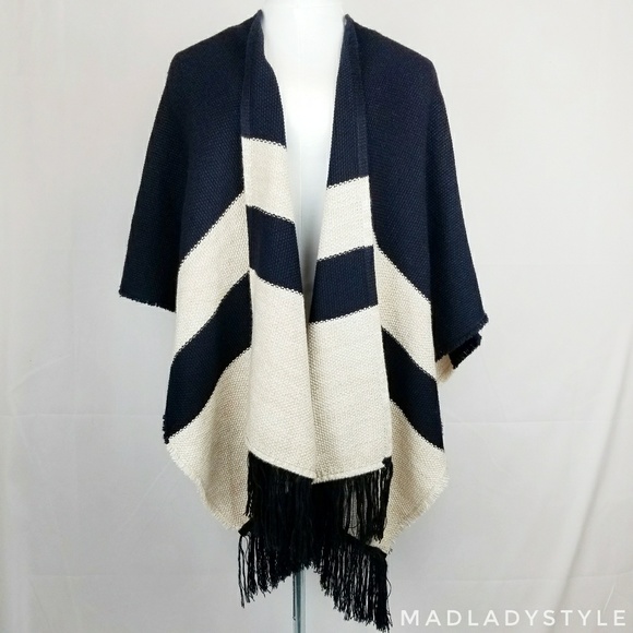 Sweaters - 《 Navy & Beige》Classic Colorblock Knit Shawl